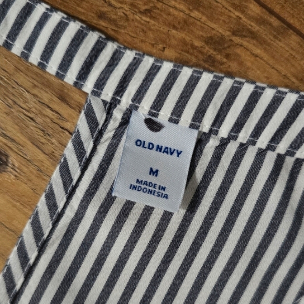 Old Navy Striped Blue and White Sleeveless Tank Top - Picture 7 of 10